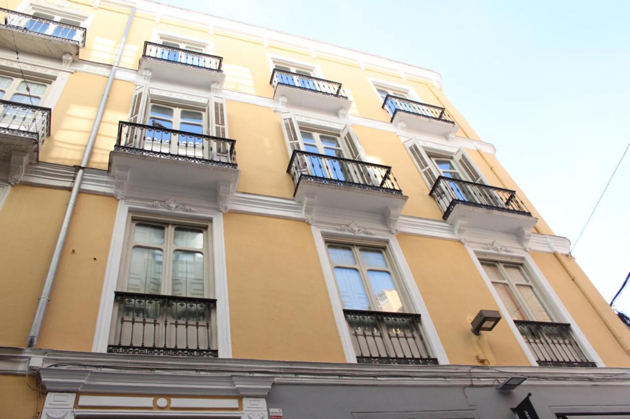 Life Apartments Calderon Malaga Exterior photo